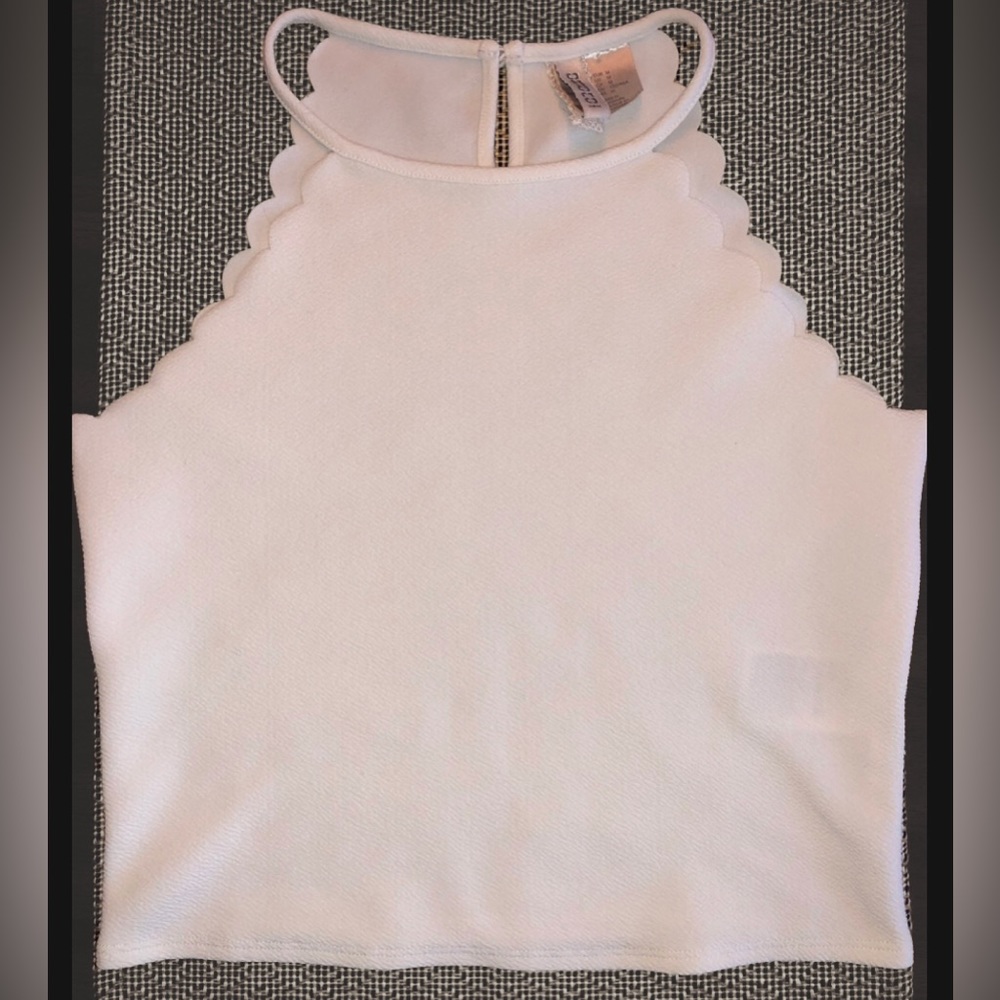 ❗️❗️SOLD ❗️❗️H&M cropped tank top - Picture 3 of 10